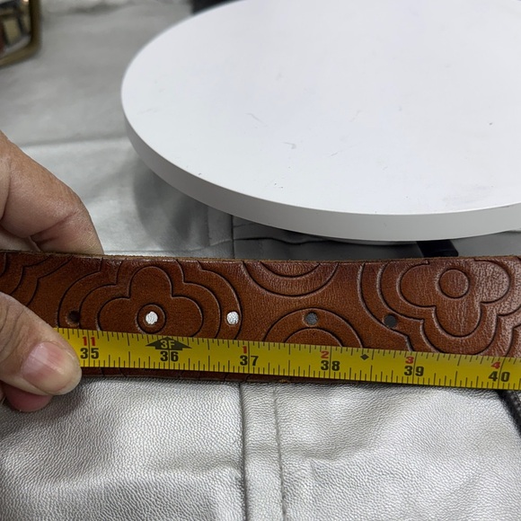 (H) Gap 1969 Vintage Floral Design Large Leather Belt - Picture 8 of 11